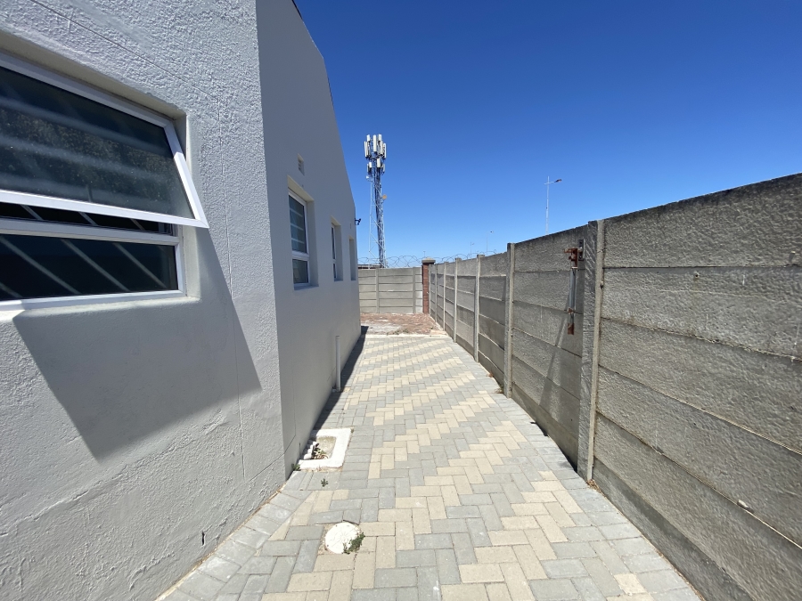 To Let 3 Bedroom Property for Rent in Sunningdale Western Cape